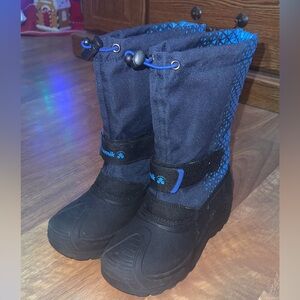Kamik boys snow/winter boots, size 3
